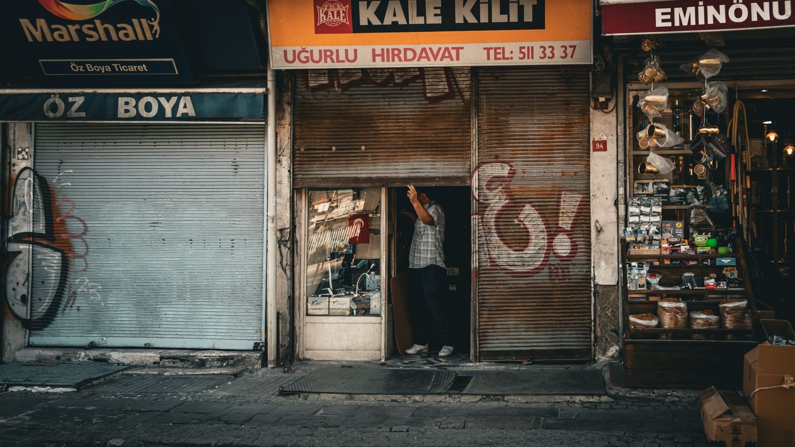 The Art & Science of Breaking, Retail, and Building a Brand