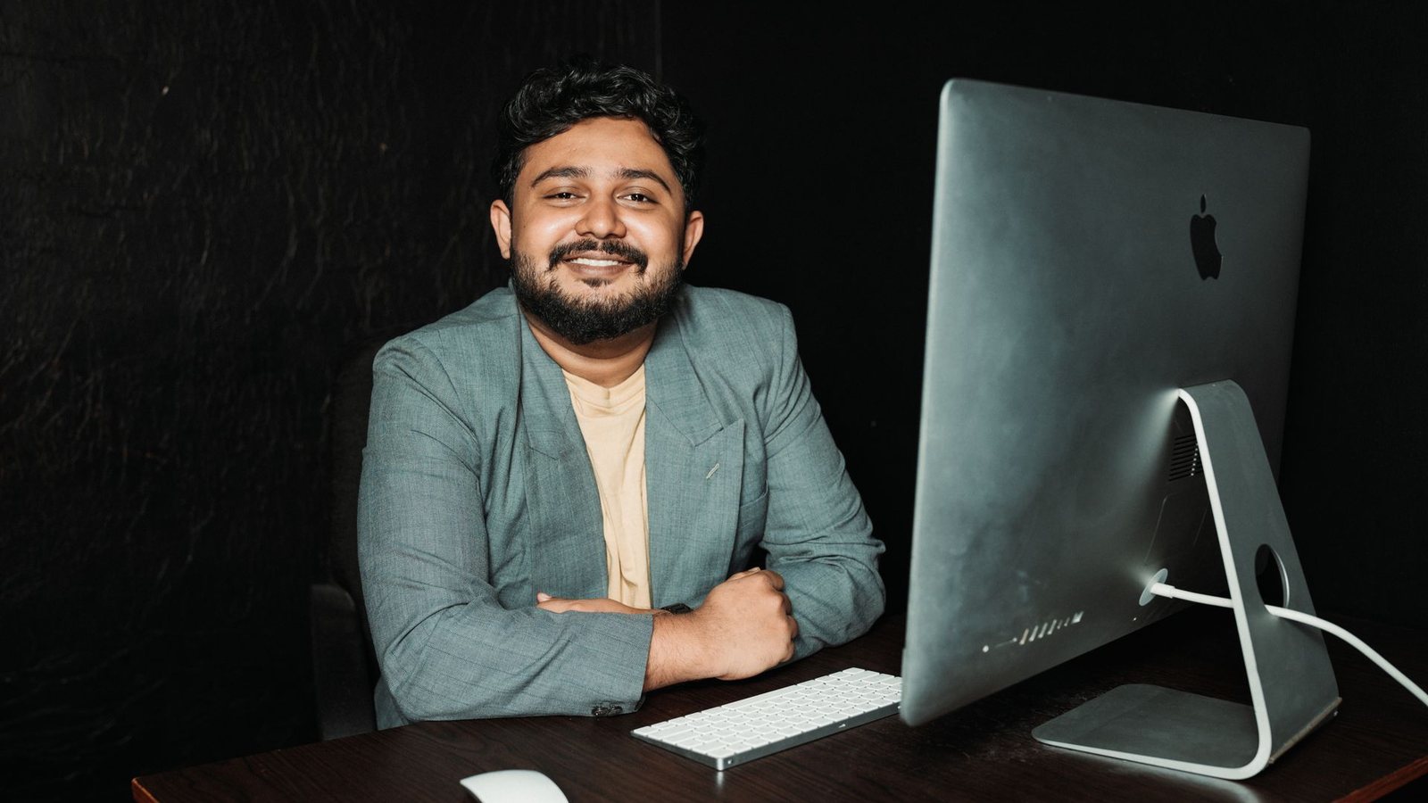 Founder-Led Brands Win Because People Trust Faces, Not Logos